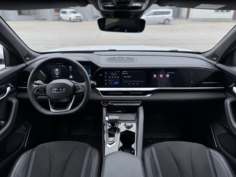 Geely Monjaro Flagship, белый