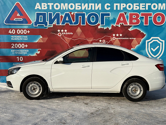 Lada (ВАЗ) Vesta Comfort, 2021 года, пробег 93495 км