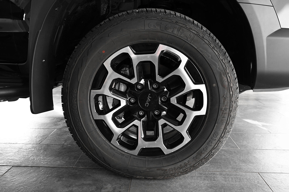 JAC T9 Эксплор, черный