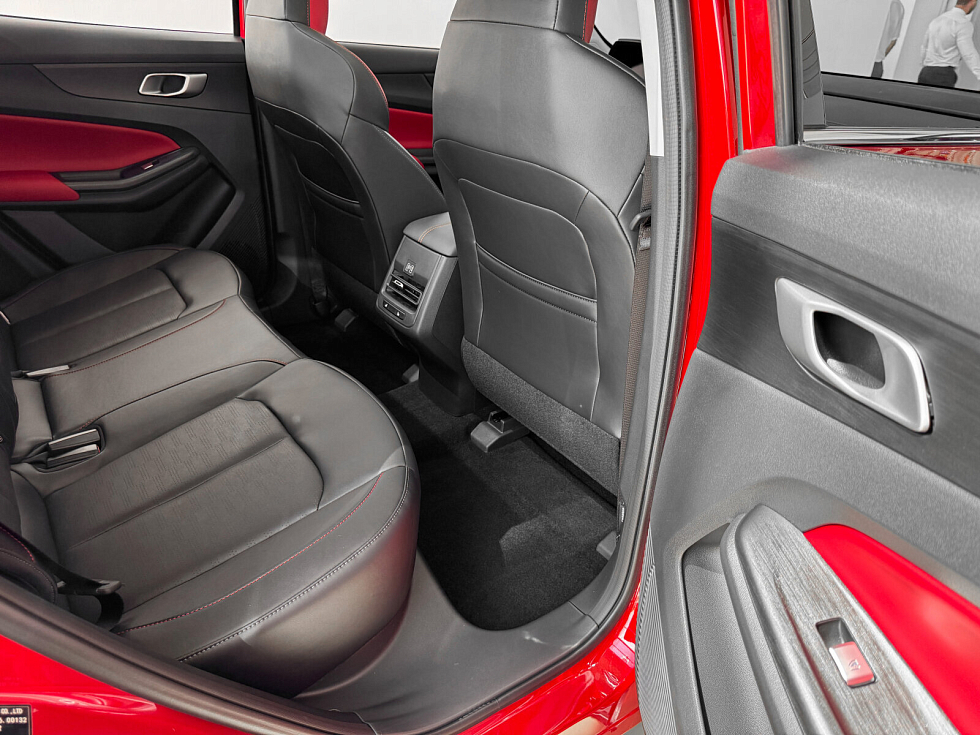 Changan UNI-S (CS55 Plus) Tech, красный