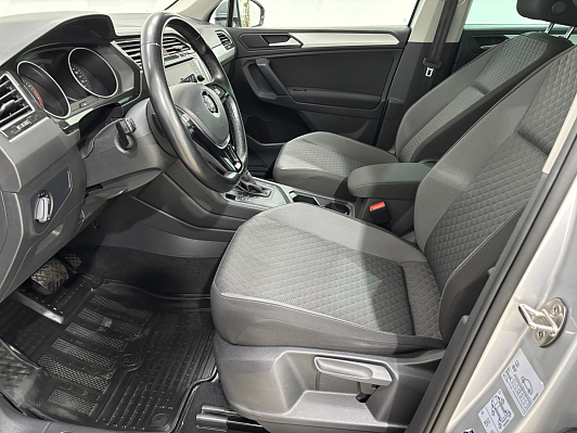 Volkswagen Tiguan Trendline, 2019 года, пробег 83853 км