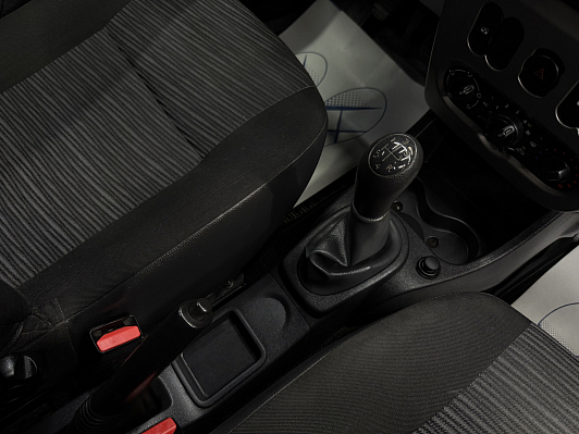 Renault Sandero Специальная серия, 2014 года, пробег 105722 км