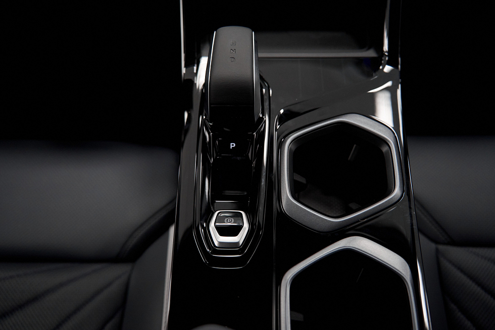 Geely Atlas Flagship Sport, голубой