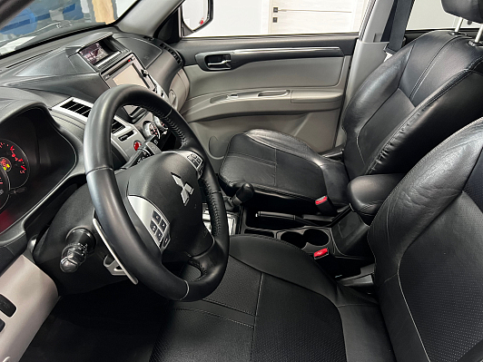 Mitsubishi Pajero Sport Ultimate, 2015 года, пробег 226469 км
