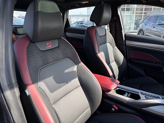 Geely Coolray Flagship, 2023 года, пробег 32200 км