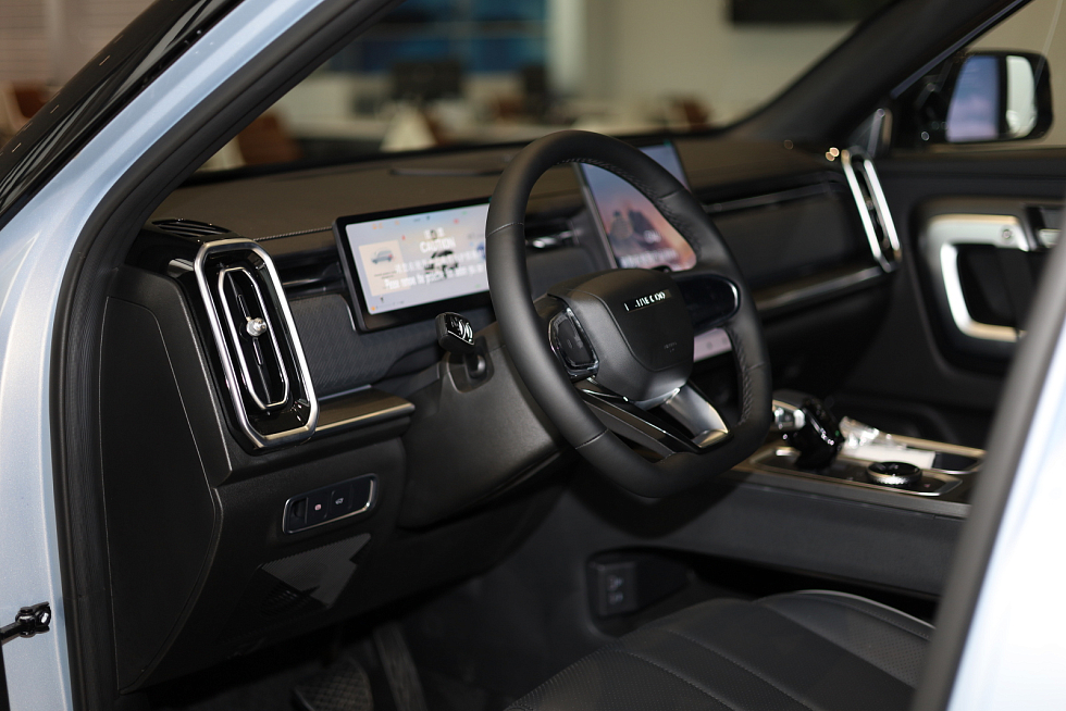 Jaecoo J7 Supreme, серебряный