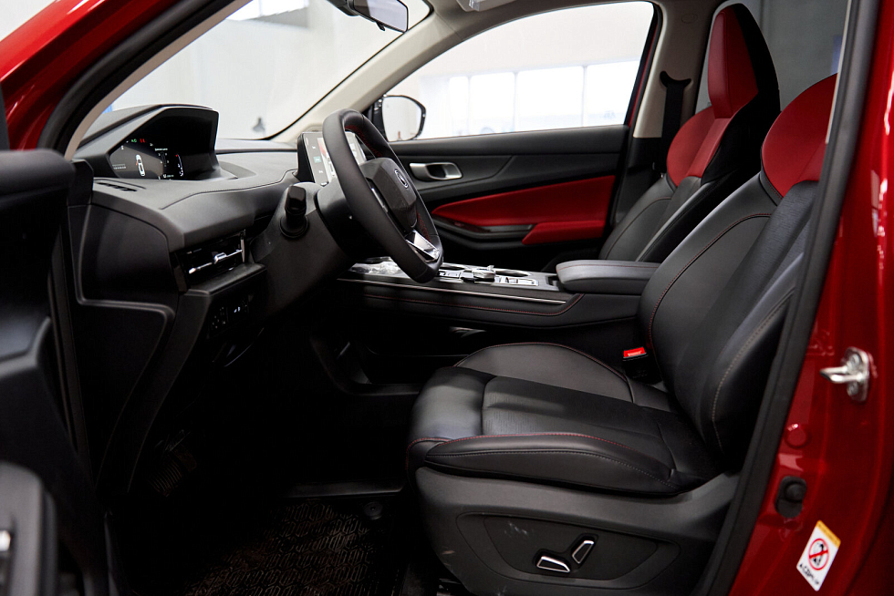 Changan UNI-S (CS55 Plus) Luxe, красный