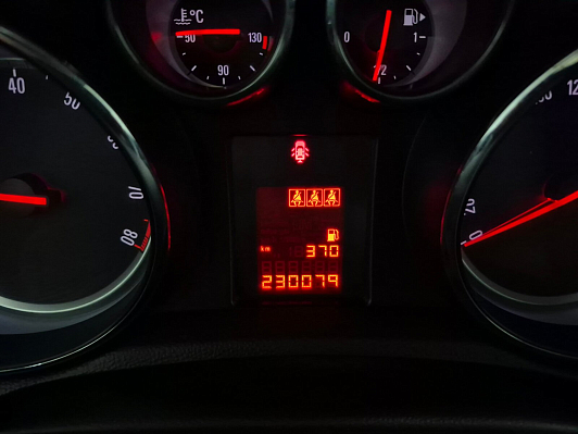 Opel Mokka Essentia, 2014 года, пробег 230024 км