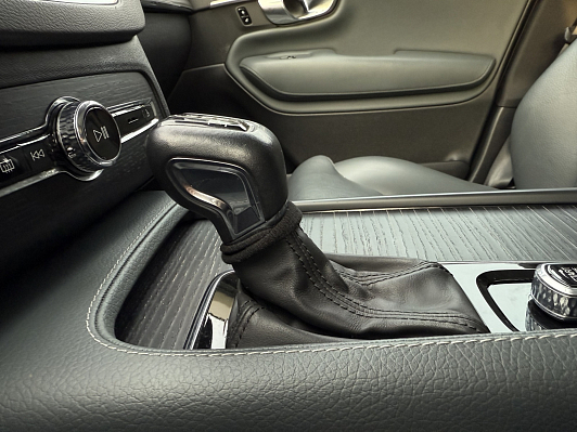 Volvo XC90 Inscription, 2019 года, пробег 179761 км