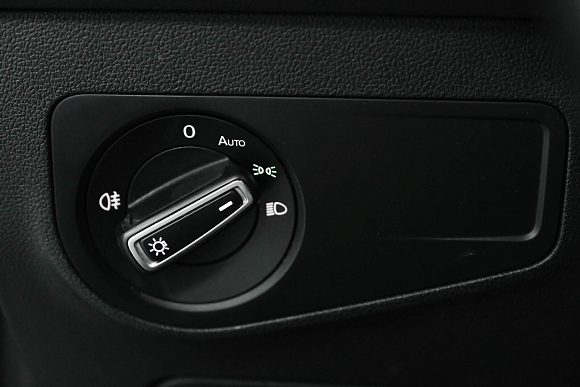 Volkswagen Tiguan Respect, 2020 года, пробег 146743 км