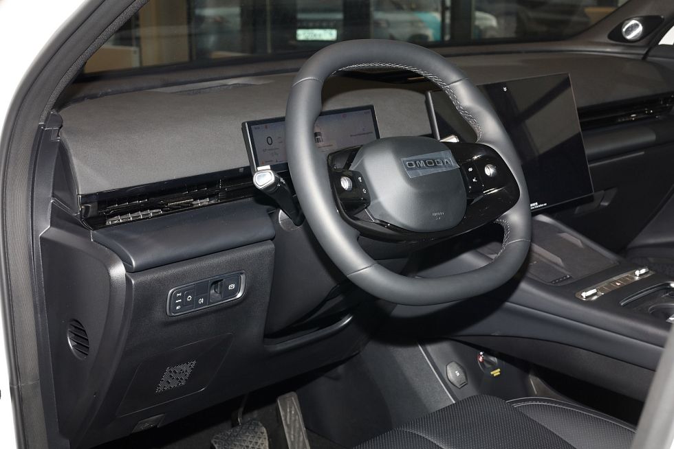 Omoda C7 Актив, белый