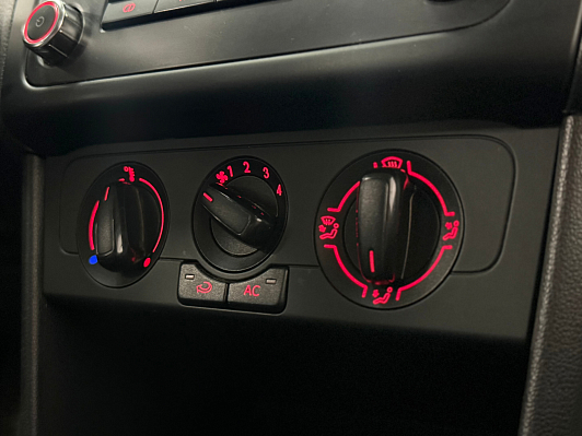 Volkswagen Polo Comfortline, 2012 года, пробег 102003 км