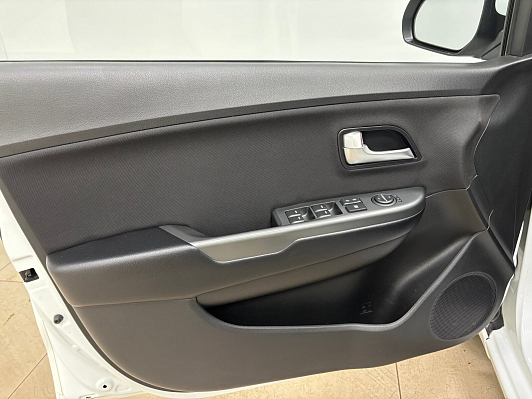 Kia Rio, 2015 года, пробег 58220 км