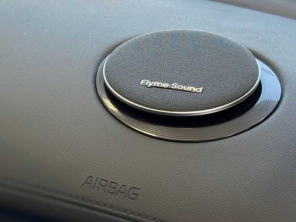 Geely EX5 EM-i Max, черный