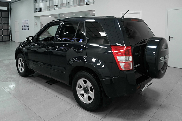Suzuki Grand Vitara JLX-A, 2011 года, пробег 176100 км
