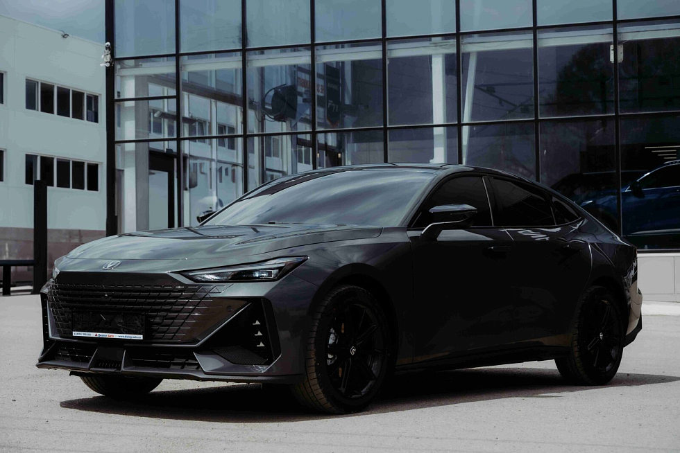 Changan UNI-V Tech, серый