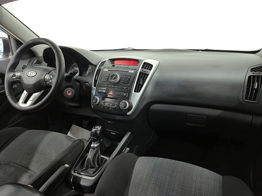 Kia Ceed, 2012 года, пробег 232905 км