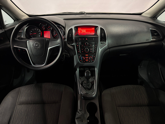 Opel Astra, 2013 года, пробег 222890 км