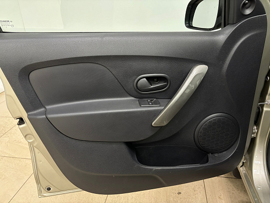 Renault Sandero Drive, 2020 года, пробег 58301 км