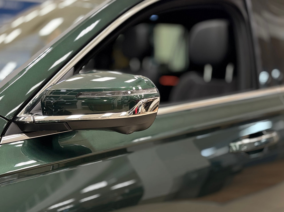 Geely Monjaro Флагман, зеленый