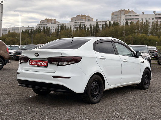 Kia Rio Luxe, 2015 года, пробег 140291 км