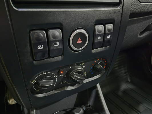 Lada (ВАЗ) Largus Luxe Prestige (7 мест) (2015-2017), 2016 года, пробег 357500 км