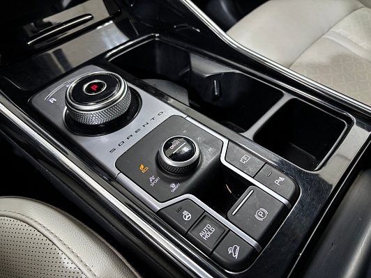 Kia Sorento, 2021 года, пробег 90679 км