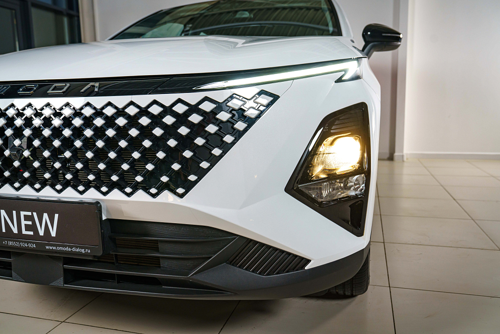 Omoda C5 , белый