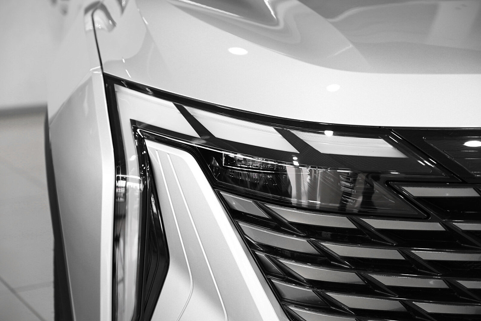 Geely Atlas Люкс, серебряный