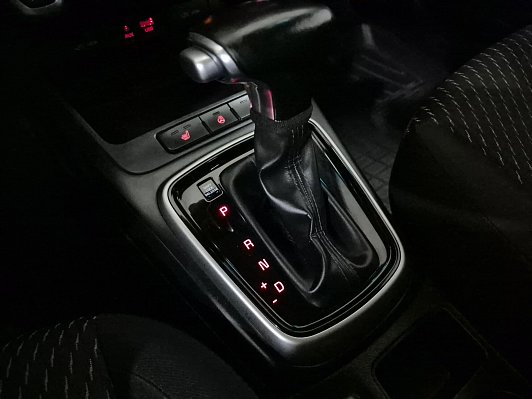 Kia Rio Luxe RED Line, 2017 года, пробег 143070 км