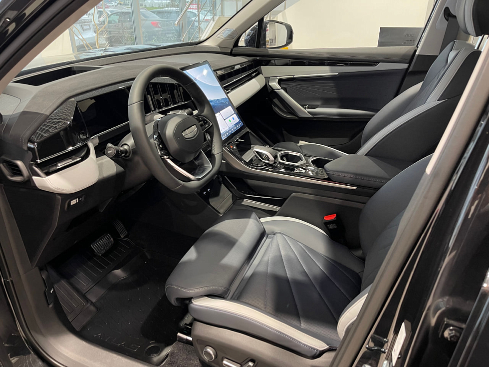 Geely Atlas Флагман, черный