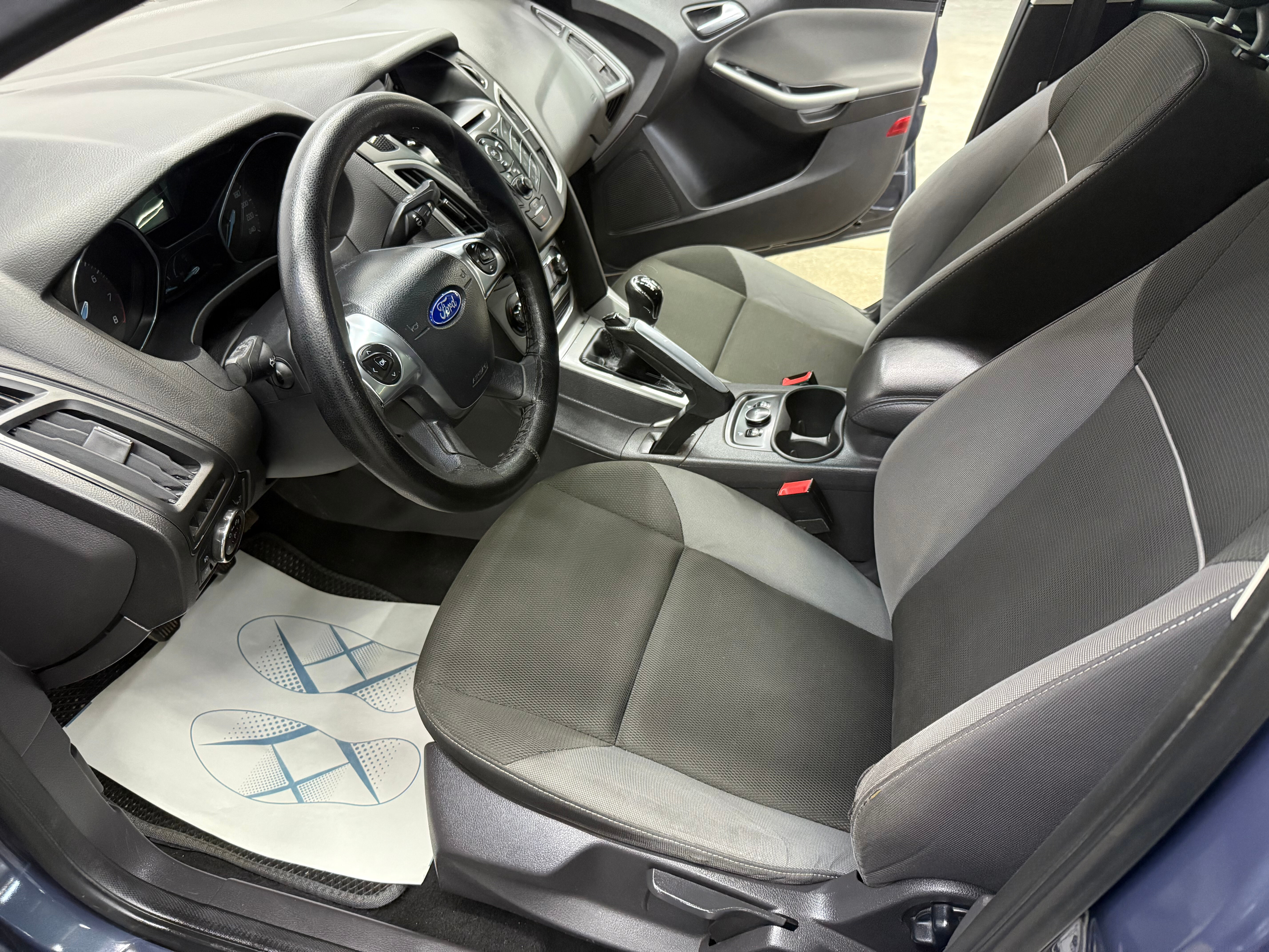 Ford Focus SYNC Edition, 2012 года, пробег 183412 км