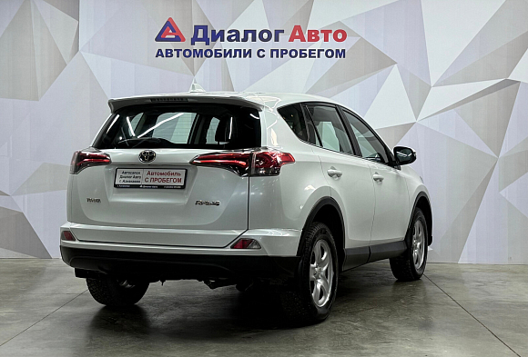 Toyota RAV4, 2018 года, пробег 122497 км