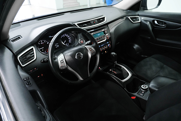 Nissan X-Trail, 2017 года, пробег 107000 км