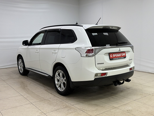 Mitsubishi Outlander Instyle, 2012 года, пробег 132867 км