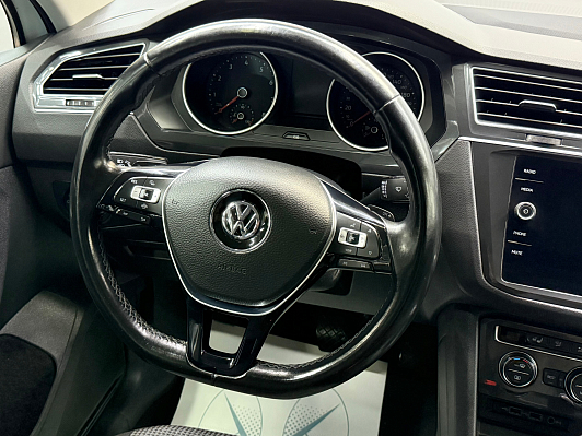 Volkswagen Tiguan CONNECT, 2020 года, пробег 111189 км