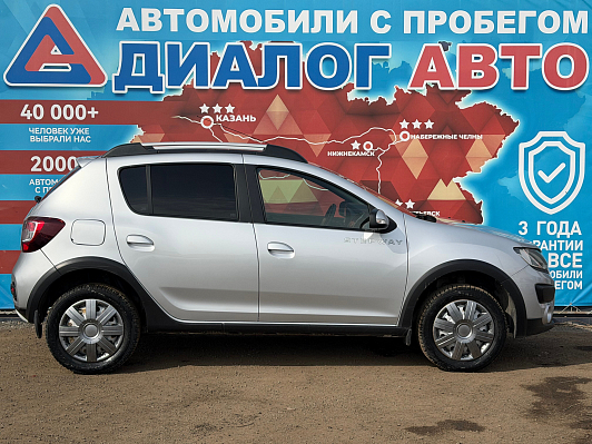 Renault Sandero Confort, 2018 года, пробег 63961 км