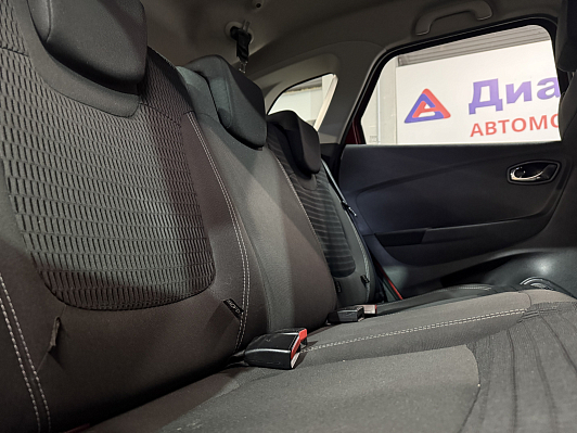 Renault Kaptur, 2019 года, пробег 130000 км