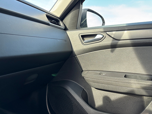 Renault Arkana Style, 2020 года, пробег 139000 км
