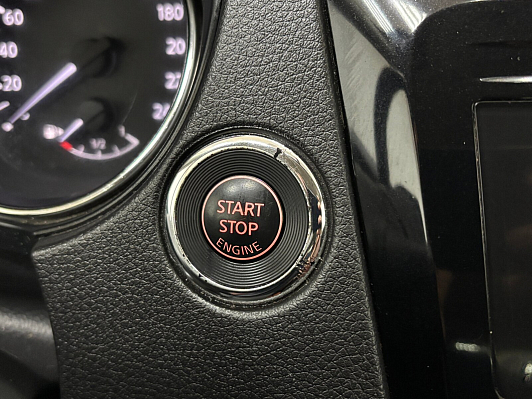 Nissan Rogue, 2017 года, пробег 125239 км