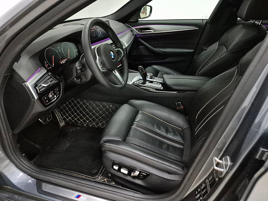 BMW 5 серии, 2019 года, пробег 151507 км