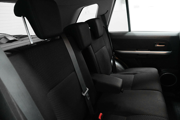 Suzuki Grand Vitara JLX-A, 2011 года, пробег 176100 км