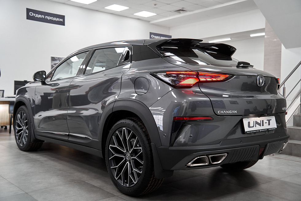 Changan UNI-T Luxe, серый