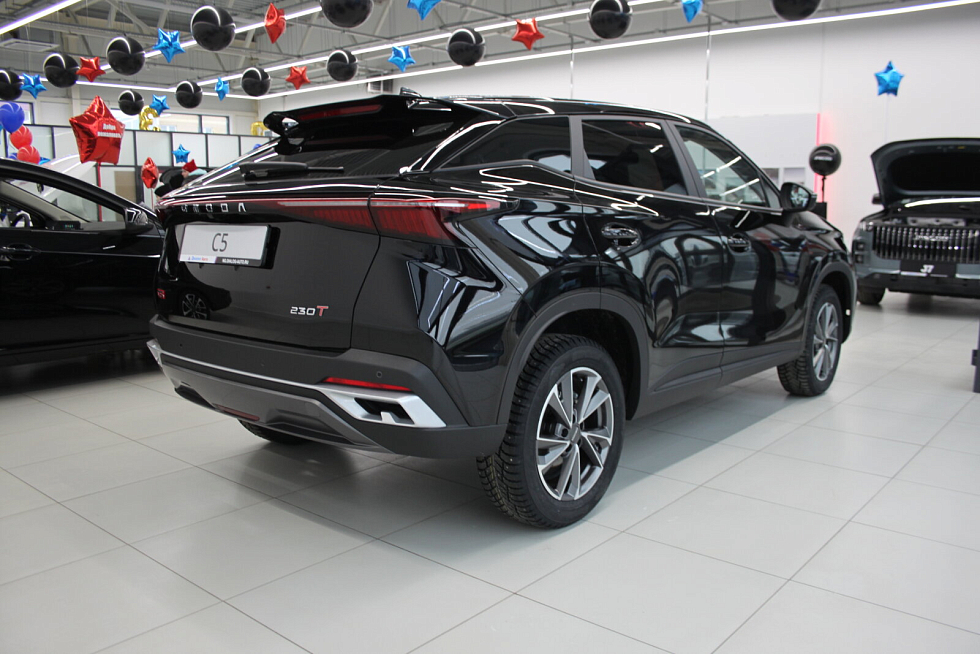 Omoda C5 Актив, черный