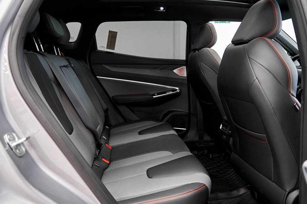 Geely Cityray Comfort, серебряный