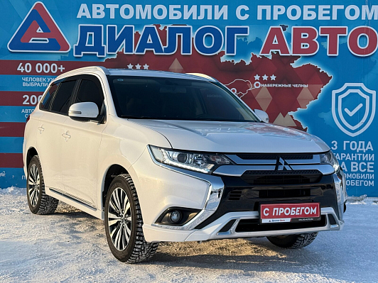Mitsubishi Outlander, 2022 года, пробег 46200 км