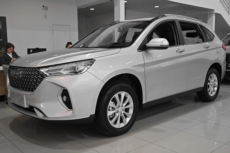 Haval M6 Оптимум, серебряный