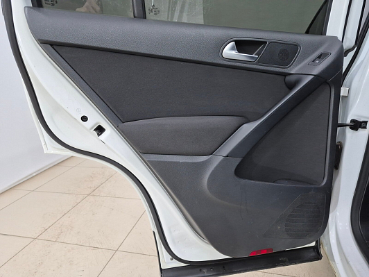 Volkswagen Tiguan, 2016 года, пробег 178977 км