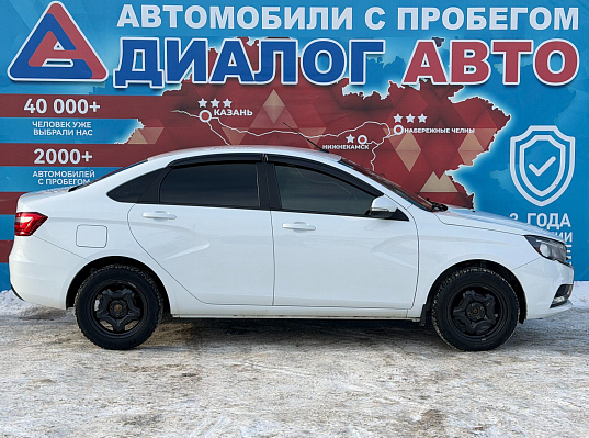 Lada (ВАЗ) Vesta Luxe, 2019 года, пробег 83000 км