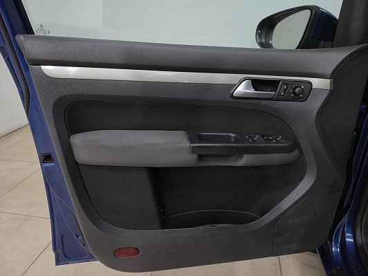 Volkswagen Touran, 2009 года, пробег 228720 км